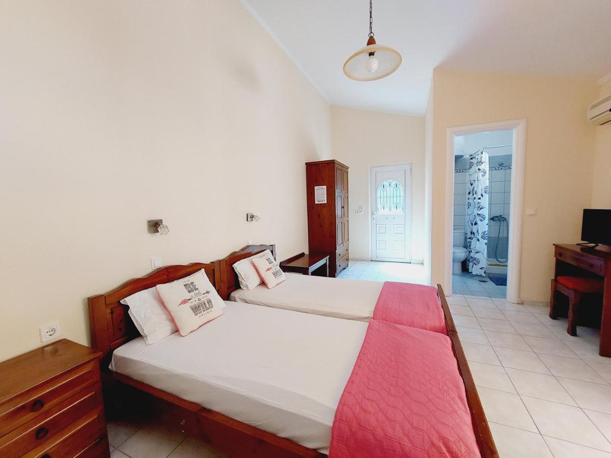 Zoi & Alexia Apartments Ipsos Luaran gambar