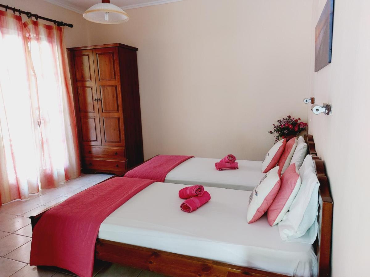 Zoi & Alexia Apartments Ipsos Luaran gambar